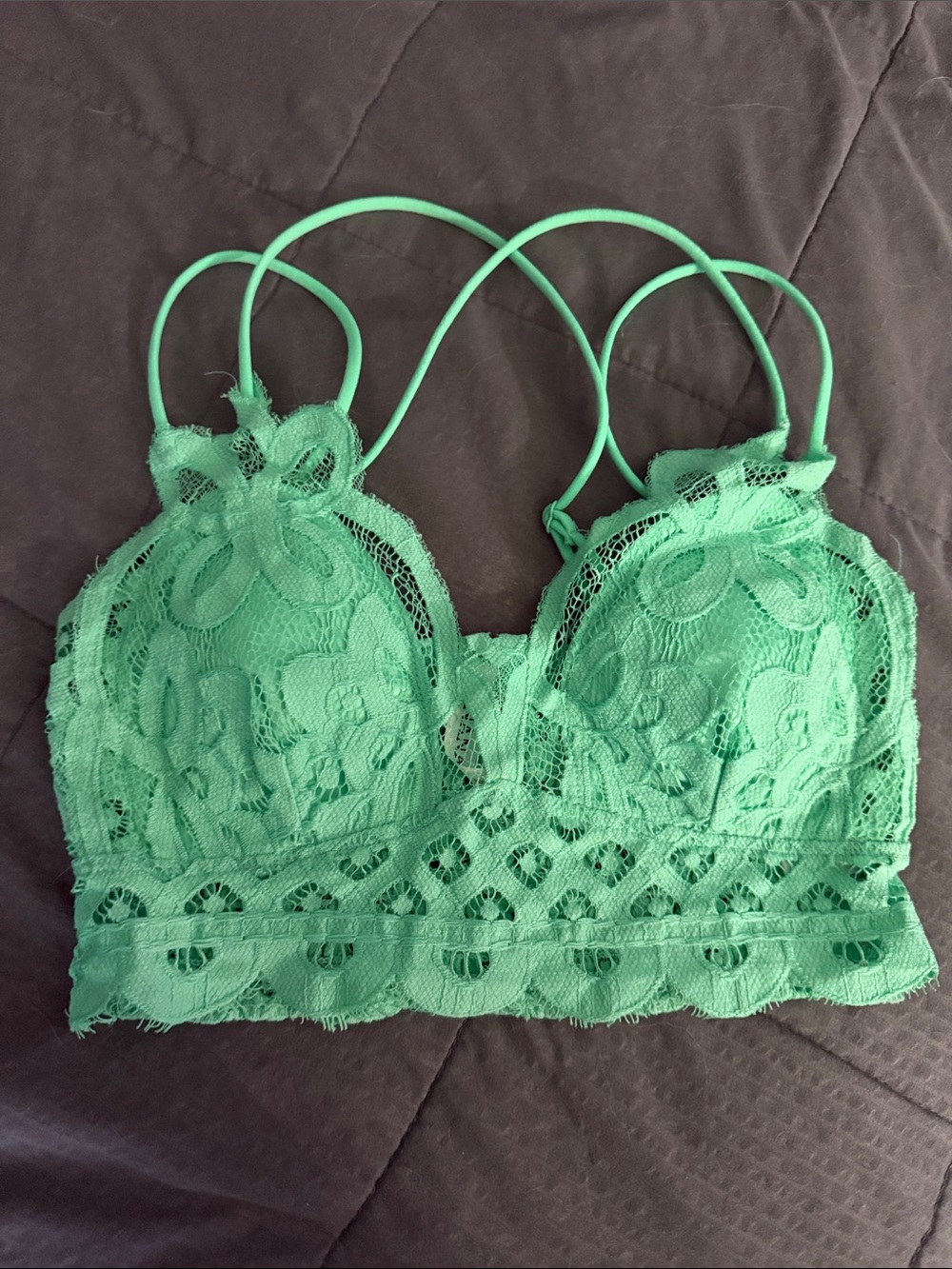 Zenana Outfitters Mint Green Lace Bandeau Bralette